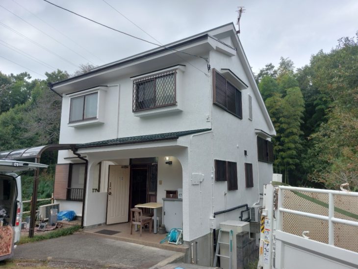 屋根外壁塗装とウッドデッキの改修工事｜伊豆の国市