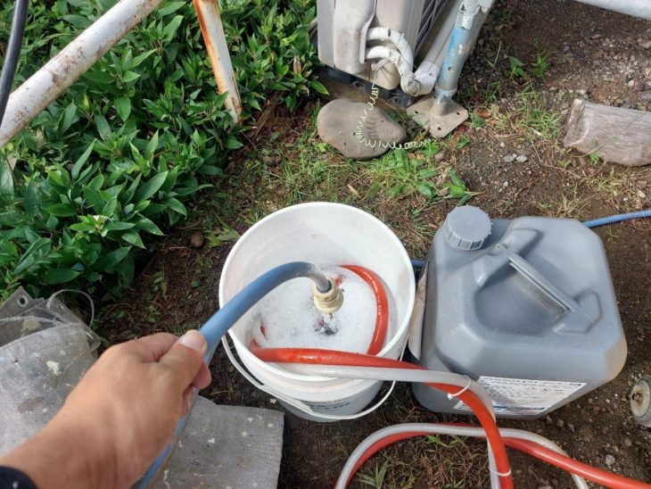 屋根外壁塗装とウッドデッキの改修工事｜伊豆の国市