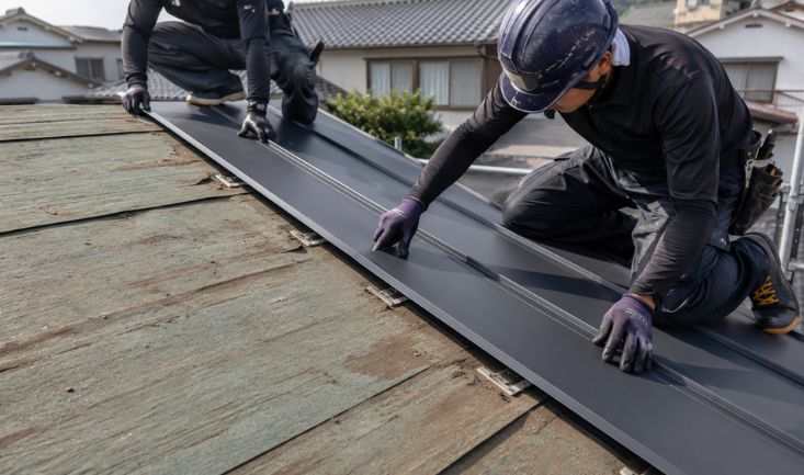 屋根カバー工法と葺き替えは工事の目的が異なる